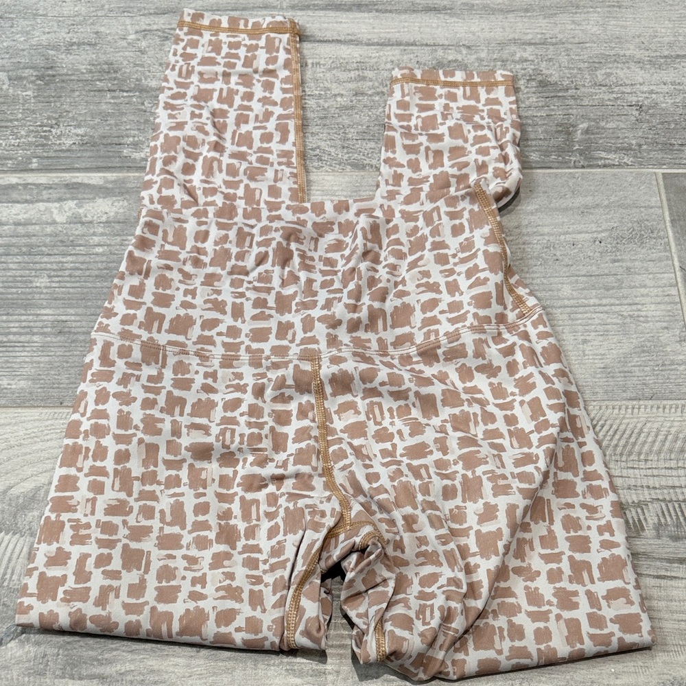 Patterned Leggings in Brown and White